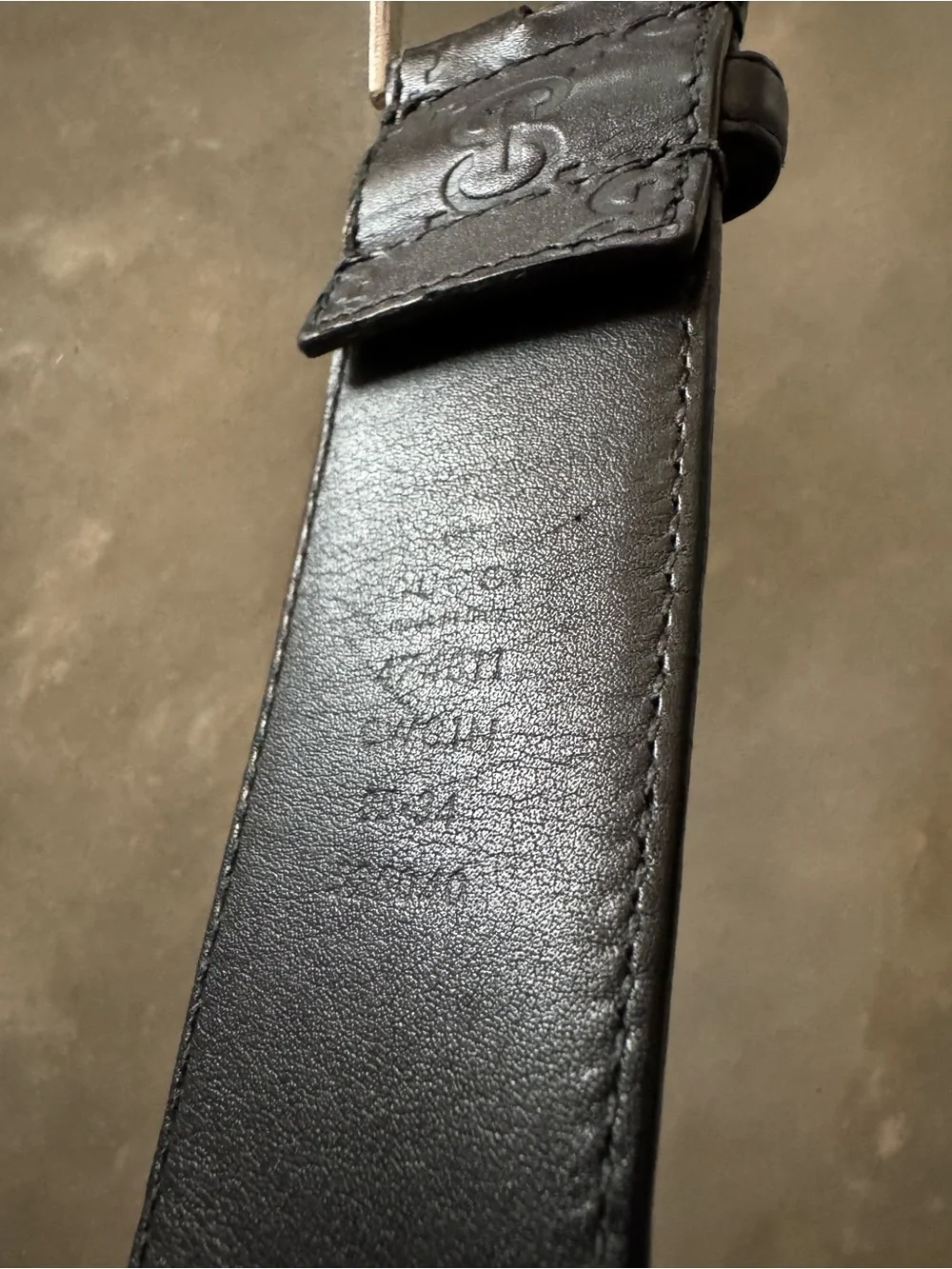 Gucci authentic signature
